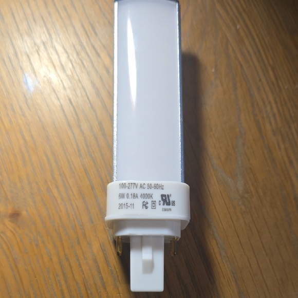 LED Light Bulb - Picture 2 of 6